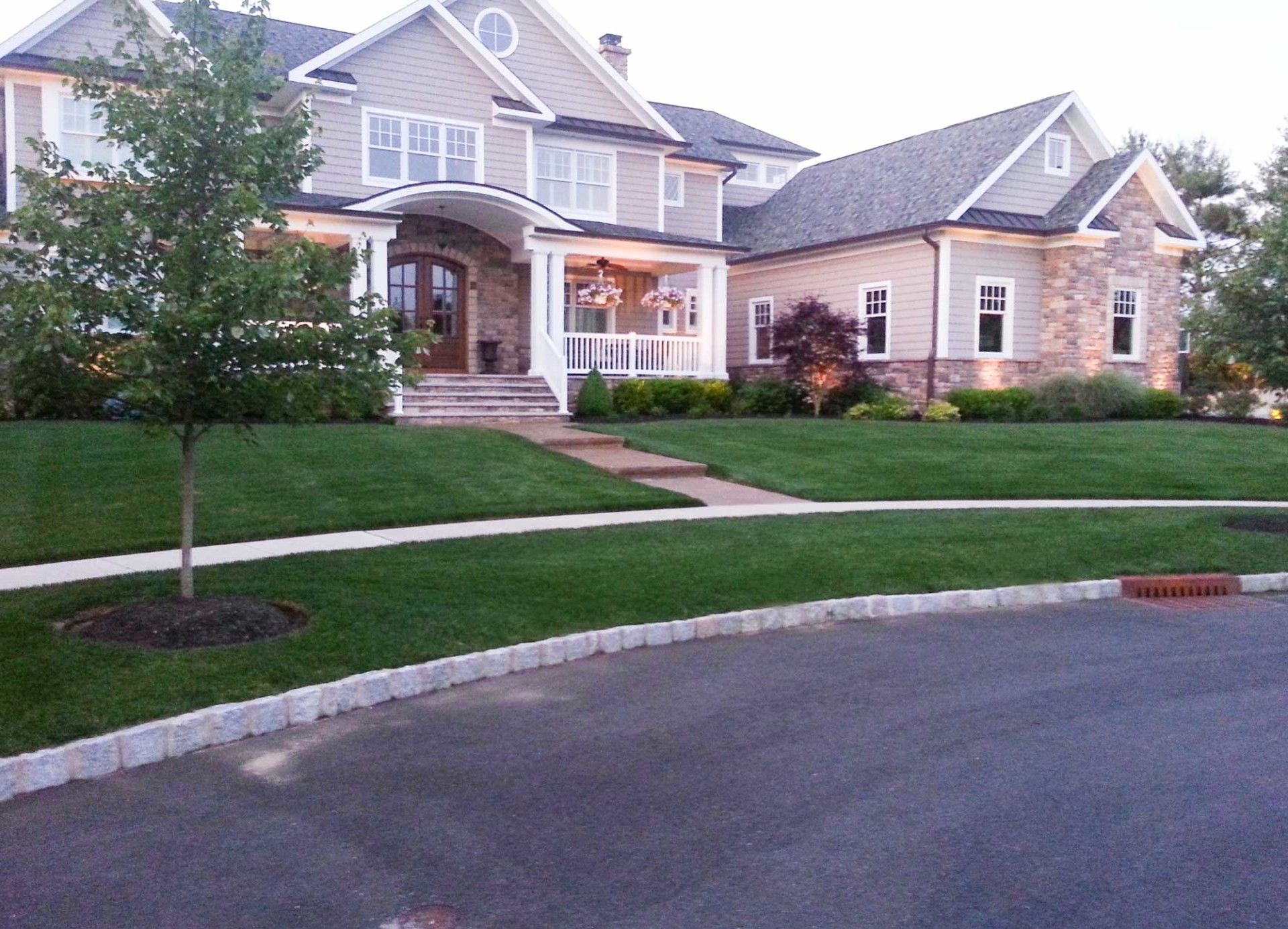 Country Lawn Care Inc Residential Lawn Maintenance